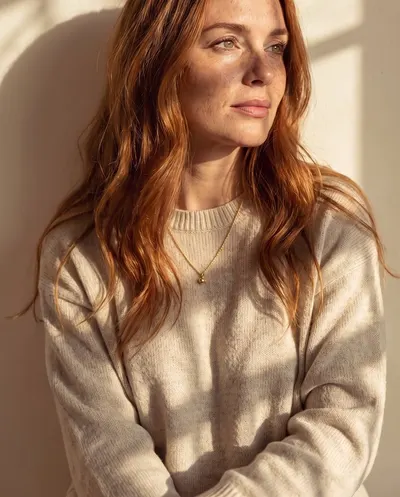Example photo of a woman in her 40s